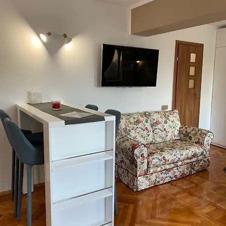 Apartment I *
