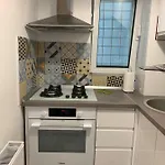 I Apartment *